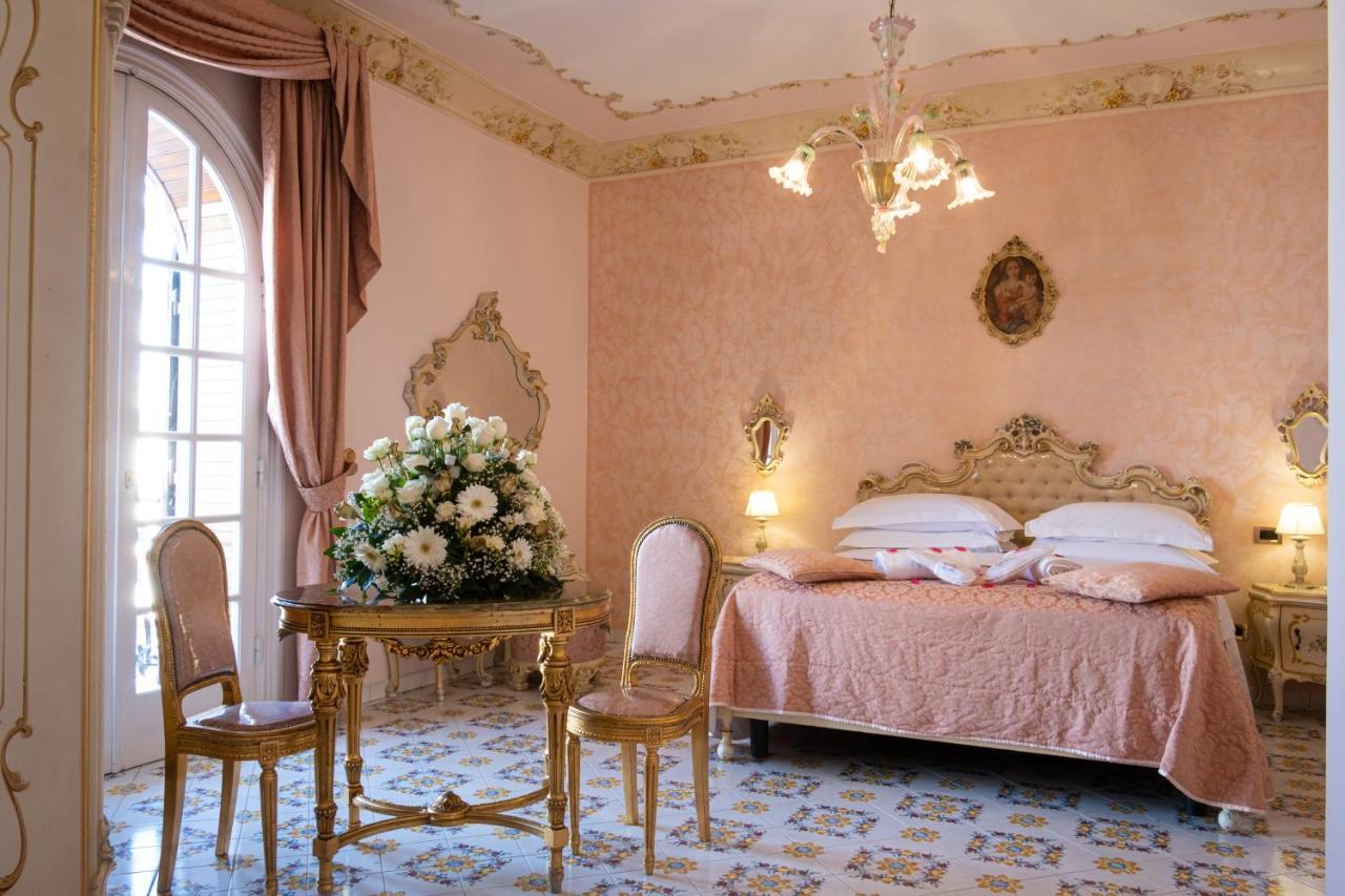 Hotel Grand La Sonrisa SantʼAntonio Abate